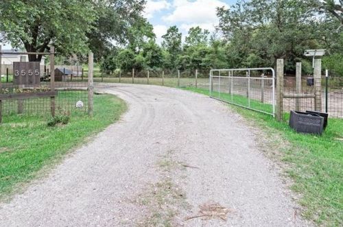3555 Briggs Rd, Orange TX  77630-9125 exterior