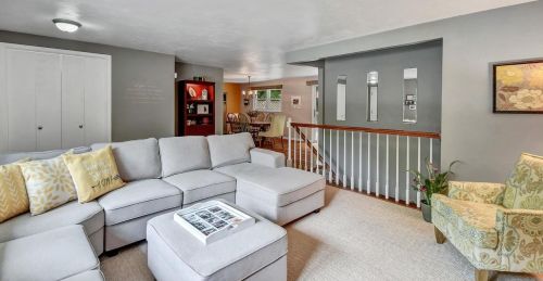 1560 Sleepy Hollow Ct, Green Bay, WI 54311-6534