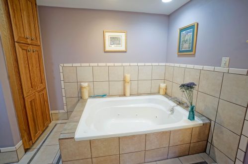 14460 Wilbur Dr, Waukesha WI  53151-5254 exterior