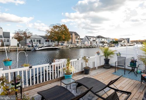 106 Moorage Ave, Berkeley Township NJ  08721-1879 exterior