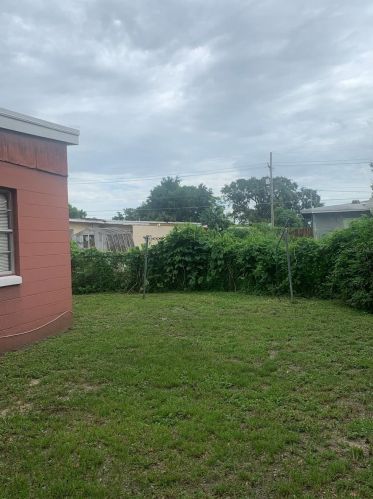 927 Hacienda Ct, Orlando FL  32808-7019 exterior