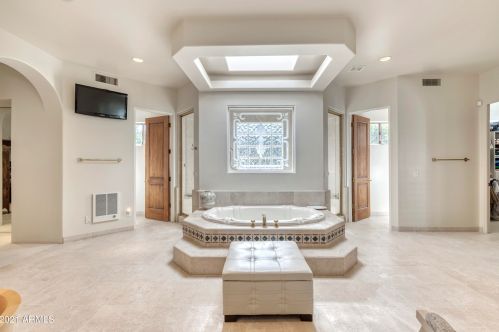 9590 55th St, Scottsdale AZ 85254-1786 exterior