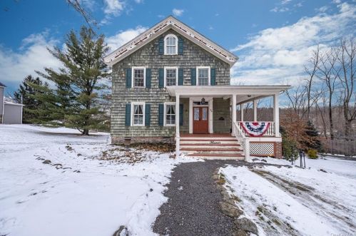 22 South St, Washingtonville, NY 10992-1514