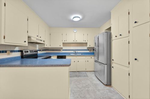 5129 Camden Rd, Madison WI 53716-2810 exterior