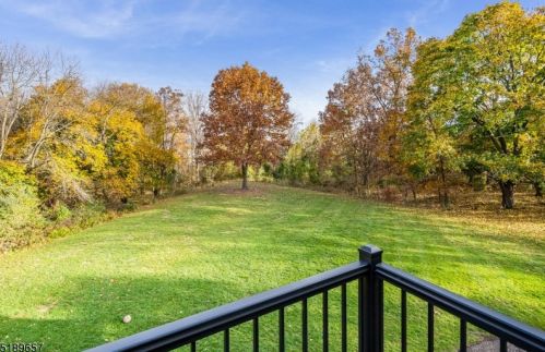 1416 Normandy Ct, Flemington NJ  08822-1851 exterior