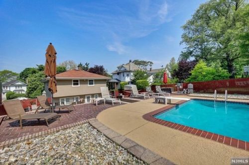 205 Larch Ave, Teaneck NJ  07666-2341 exterior