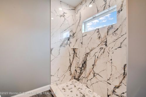 414 Seaward Pl, Lacey NJ  08731-2836 exterior