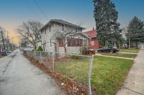313 Frame Ave, Waukesha, WI 53186-6114
