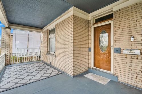 1447 Barr Ave, Pittsburgh, PA 15205-3736