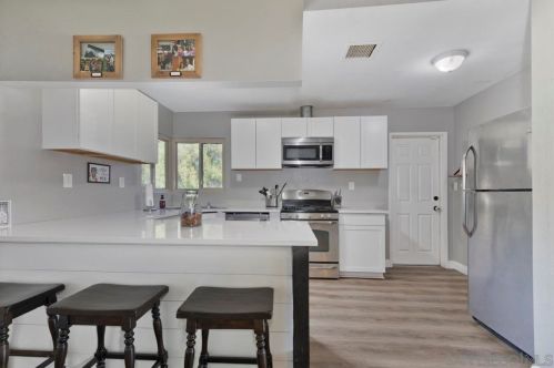 9606 Marilla Dr, Lakeside CA  92040-2806 exterior