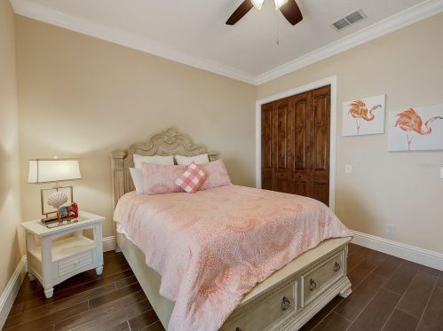 11171 53rd Ave, Saint Petersburg FL  33708-2936 exterior