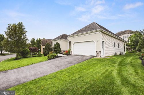 112 Windrush Ln, Navy Sup Dpt, PA 17055-9235