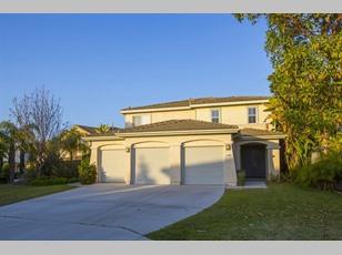 1104 Greenway Rd, Oceanside, CA 92057-1918
