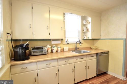 110 Buffalo Ave, Atlantic City NJ  08406-2003 exterior