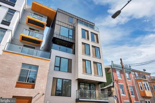 1139 3rd St, Philadelphia PA  19123-0053 exterior