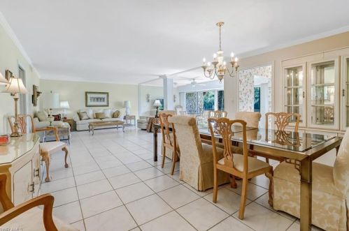 103 Clubhouse Dr, Naples, FL 34105-2930