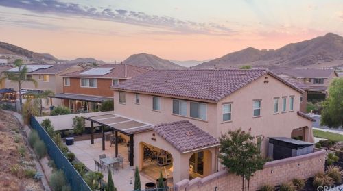36266 Waxen Rd, Lake Elsinore CA  92532-2565 exterior