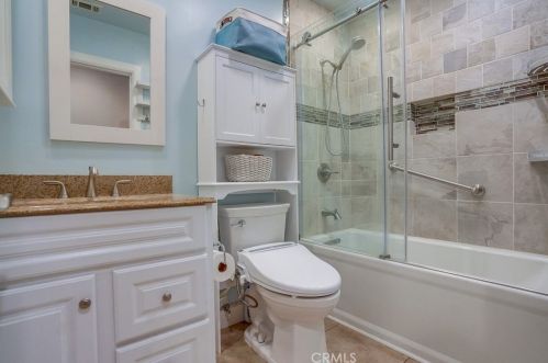 3753 Snowden Ave, Long Beach CA  90808-2226 exterior