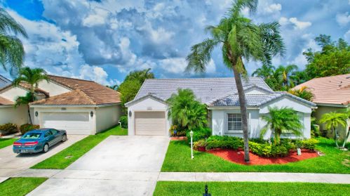 9581 Tavernier Dr, Boca Raton, FL 33496-2105
