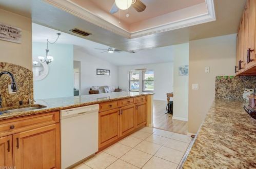 230 43rd Ter, Cape Coral FL  33904-8425 exterior