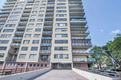 1203 River Rd, Edgewater NJ  07020-1456 exterior