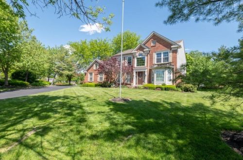354 Glensford Ct, Cincinnati, OH 45246-2376