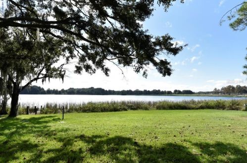 28934 Shirley Shores Rd, Tavares, FL 32778-9682