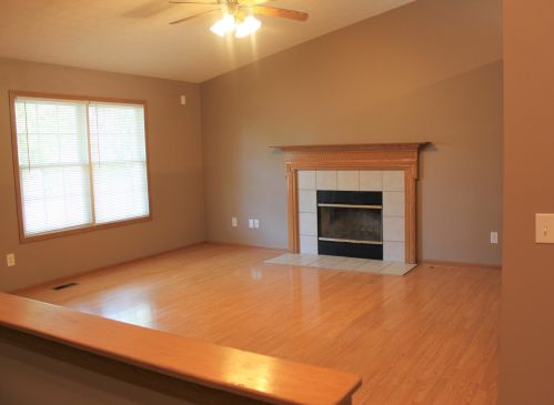 1290 Sassafras Ln, Marysville OH  43040-8032 exterior