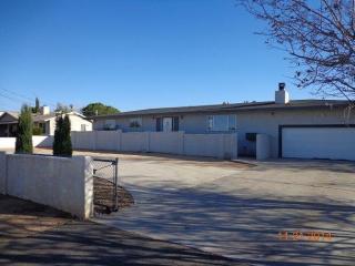 18479 Mecca St, Hesperia, CA 92345-7419