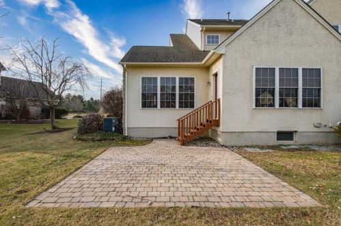 2487 Thistle Rd, Macungie PA  18062-8488 exterior