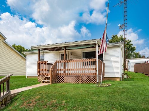 319 Whitehouse St, Crooksville OH  43731-1342 exterior