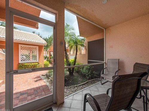 2420 Hidden Lake Dr, Naples, FL 34112-2758