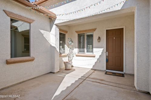 5457 Canyon Oak Dr, Tucson, AZ 85747-6092