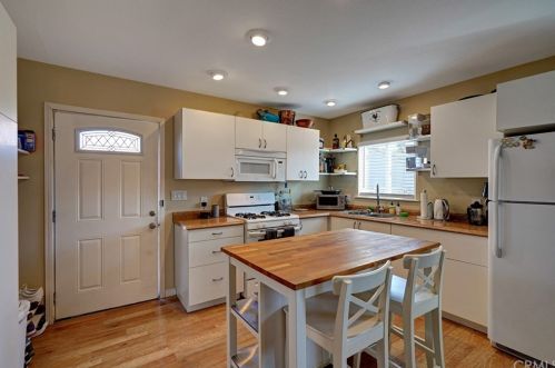 425 Laurel Ave, Brea CA  92821-6632 exterior