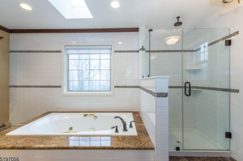 9 Memory Ln, Dover NJ  07869-4205 exterior