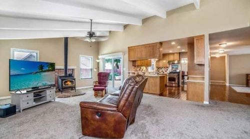 6525 Almondwood Dr, Riverbank, CA 95367-2147