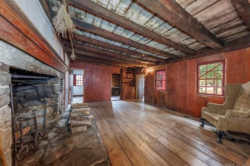 329 Chewink Rd, North Windham CT  06235-2713 exterior