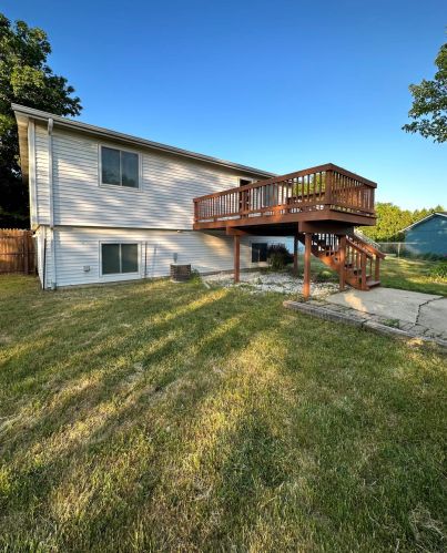 6433 103rd Ct, Milwaukee WI  53224-5251 exterior