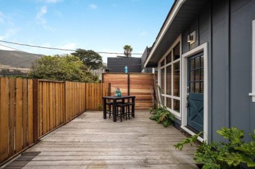 316 Carmel Ave, Pacifica CA  94044-2407 exterior