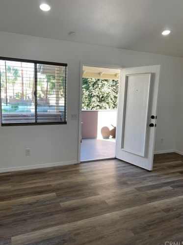 3733 Country Oaks Loop, Ontario, CA 91761-0718