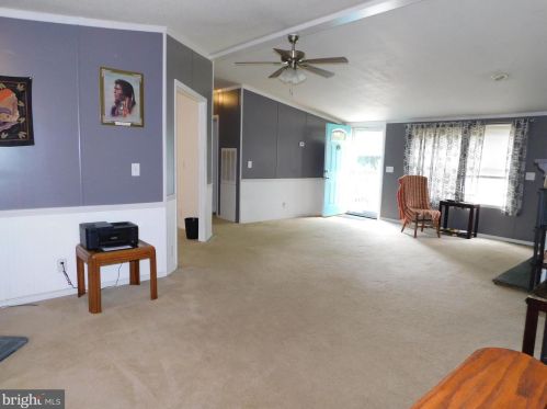 35395 Dannys Dr, Laurel DE  19956-3311 exterior