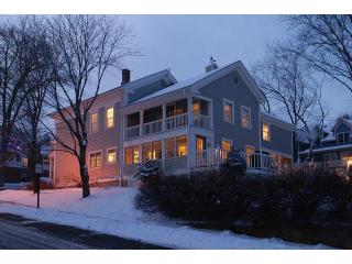 401 3rd St, Stillwater, MN 55082-4835