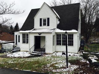 2209 River Ave, Brush Fork, WV 24701-4505