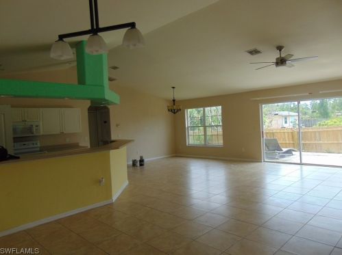 705 6th St, Lehigh Acres, FL 33972-7806