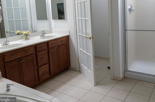 66 Wharton Dr, Glen Mills PA  19342-9522 exterior