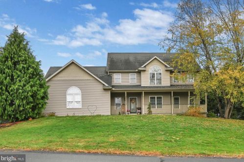 22 Sajer Rd, Primrose, PA 17901-8734