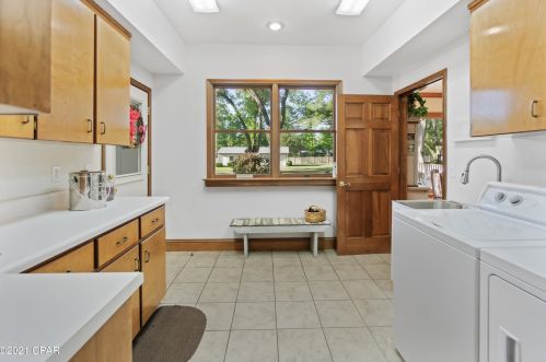 1360 State Park Rd, Sunny Hills FL  32428-6067 exterior