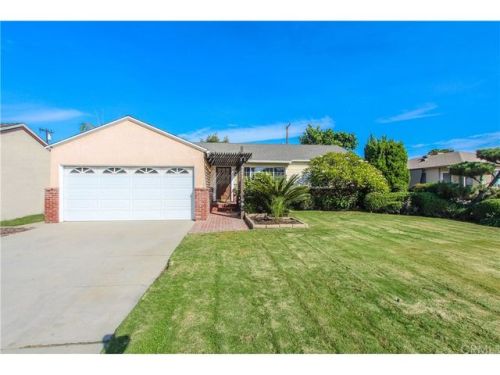 9043 Irwingrove Dr, Downey, CA 90241-2737