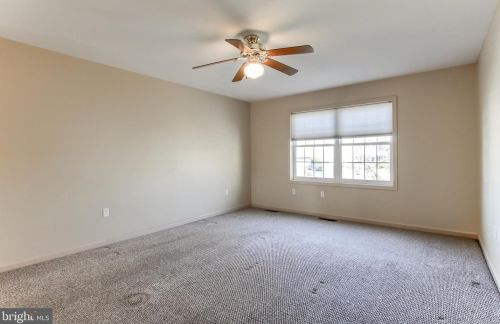 3200 Jonagold Dr, Harrisburg PA 17110-9128 exterior