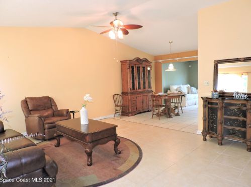 1570 Yorktown Ave, Titusville FL  32796-1532 exterior